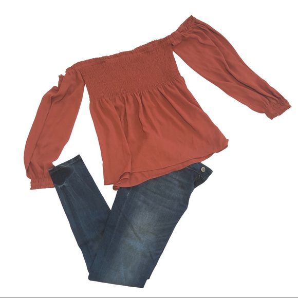 Express Off The Shoulder Top Rust - Picture 3 of 7